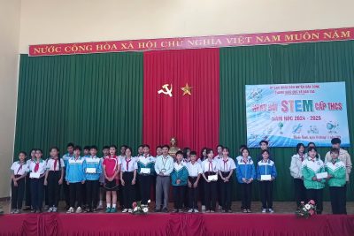 Phòng GDĐT Đắk Song tổ chức ngày hội STEM cấp THCS năm học 2024 – 2025 chào mừng ngày Nhà giáo Việt Nam (20/11/1982 – 20/11/2024) tại trường THCS Nguyễn Du